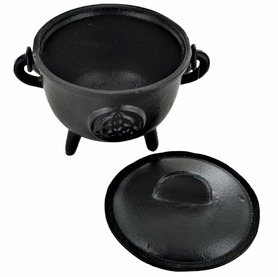Brand new π Fiesta Studios Cast Iron Cauldron Triquetra Design With Removable Lid π 8 Fiesta Studios Cast Iron Cauldron Triquetra Design With Removable Lid